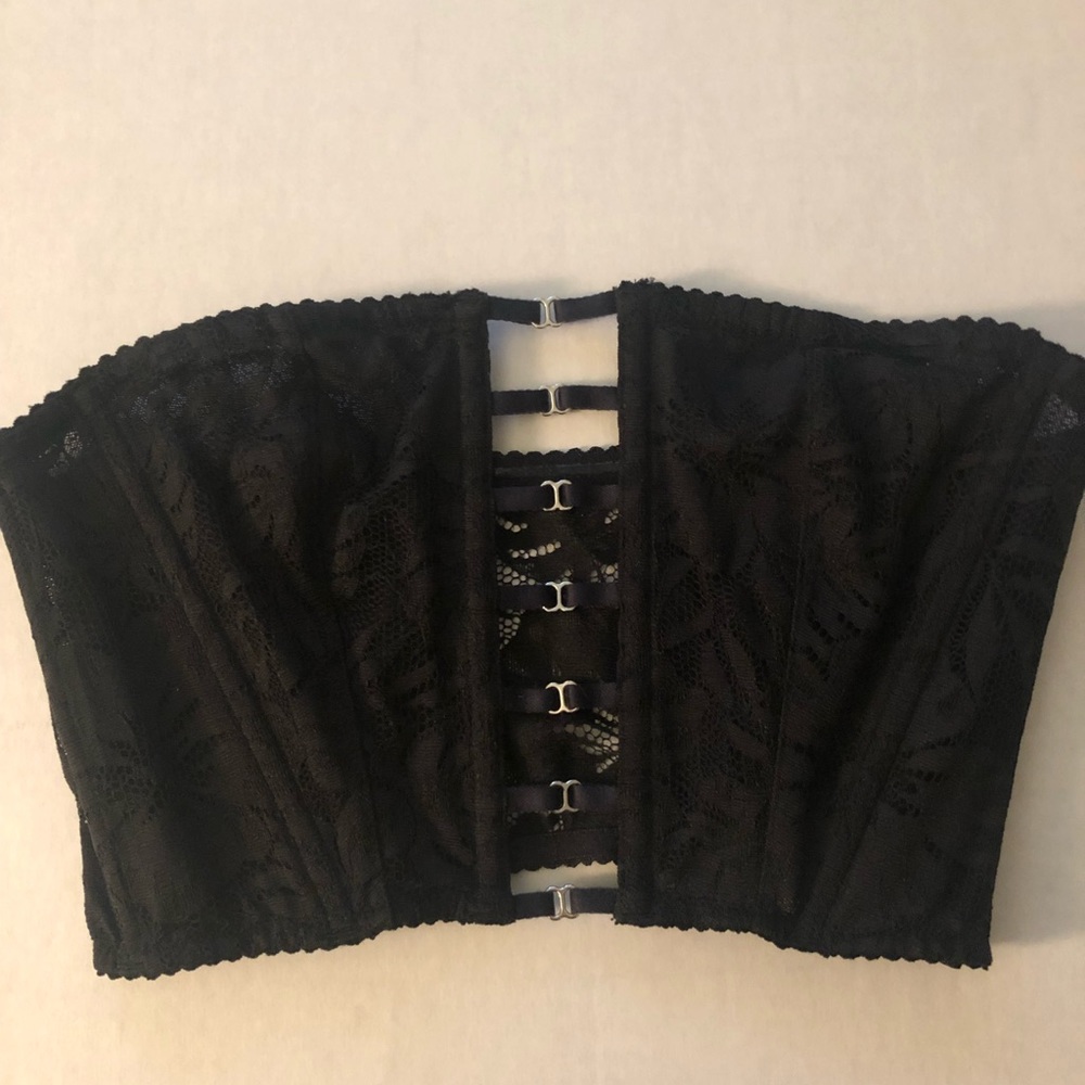 Victoria’s Secret XS Black Lace Lingerie Top Bra
